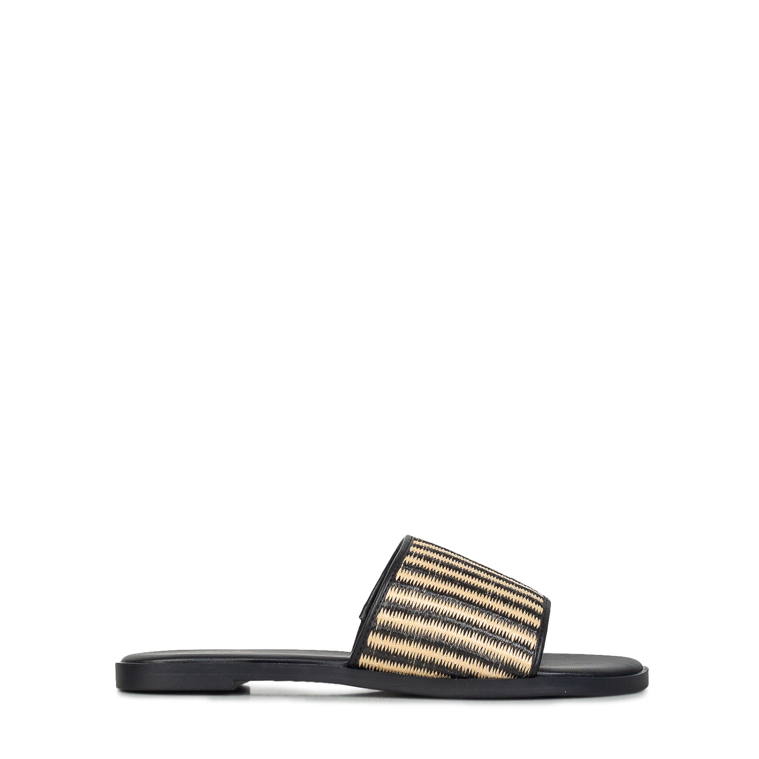 Πέδιλα-Σανδάλια γυναικεία Clarks Μαύρο 26187895 Erisia Strap 262